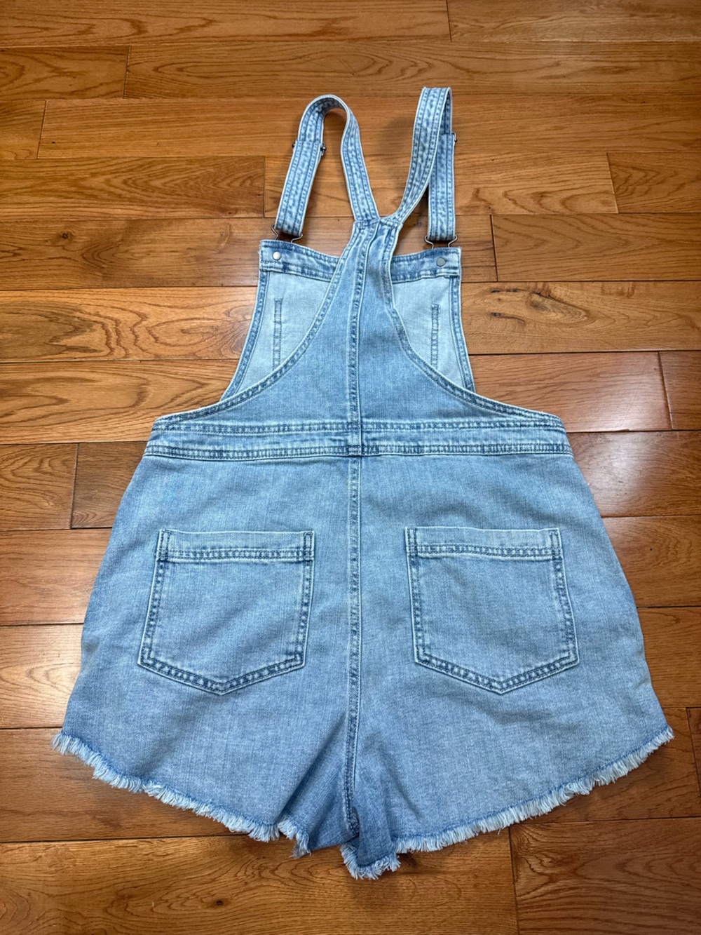 Aerie Lightwash Denim Overall Shorts NWOT - Picture 2 of 6